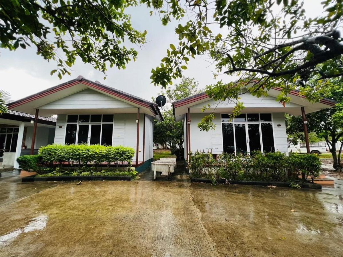Baan Suan Khun Yaiy Hotel 2*