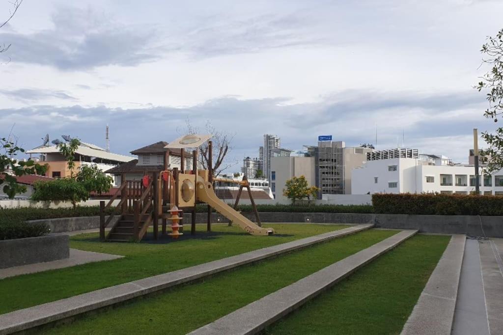 Base Huge 2bed King&queen With Infinity Pool & Free Netflix! Apartamento