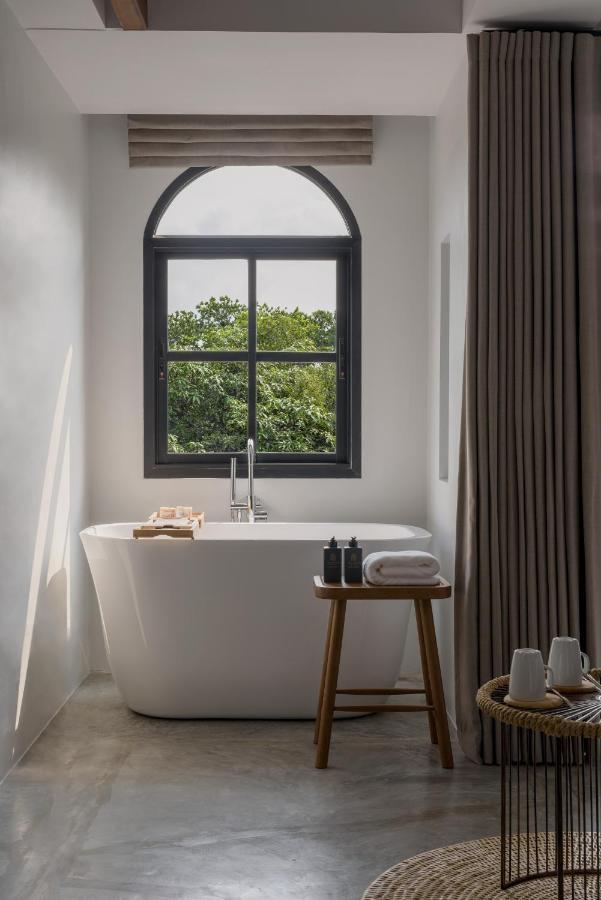 Hotel The Motifs Eco - Sha Extra