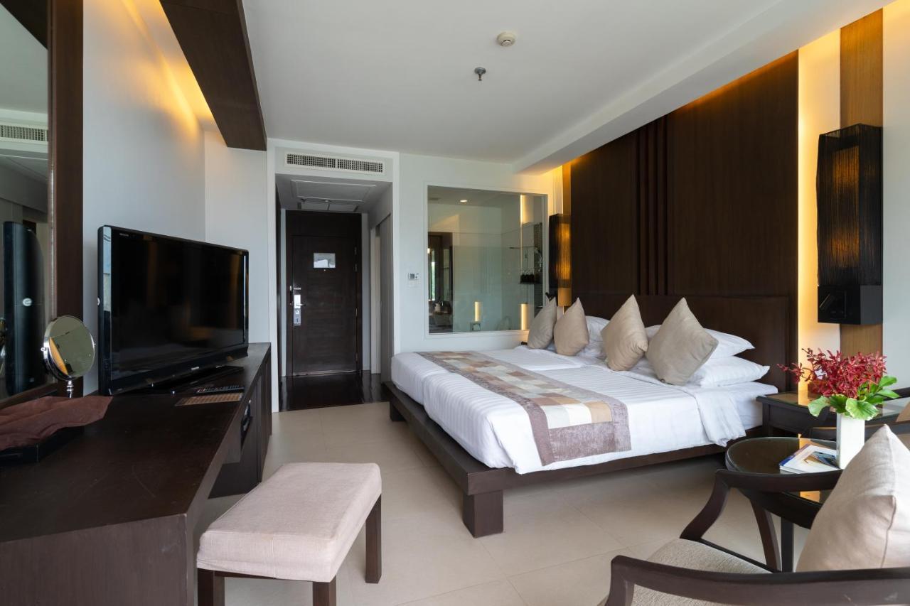 Phuket Hotel 5*
