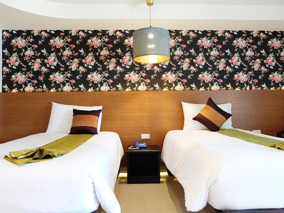 Hotel Grand Hill And 4*