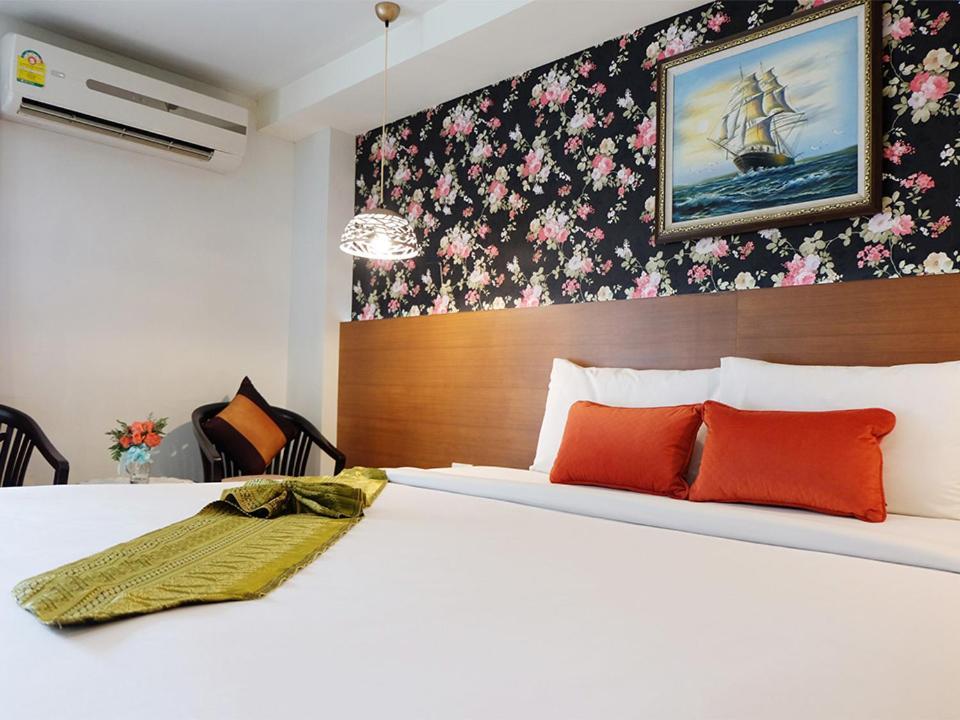 Grand Hill And Nakhon Sawan