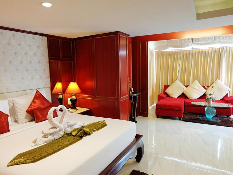 Hotel Grand Hill And Nakhon Sawan