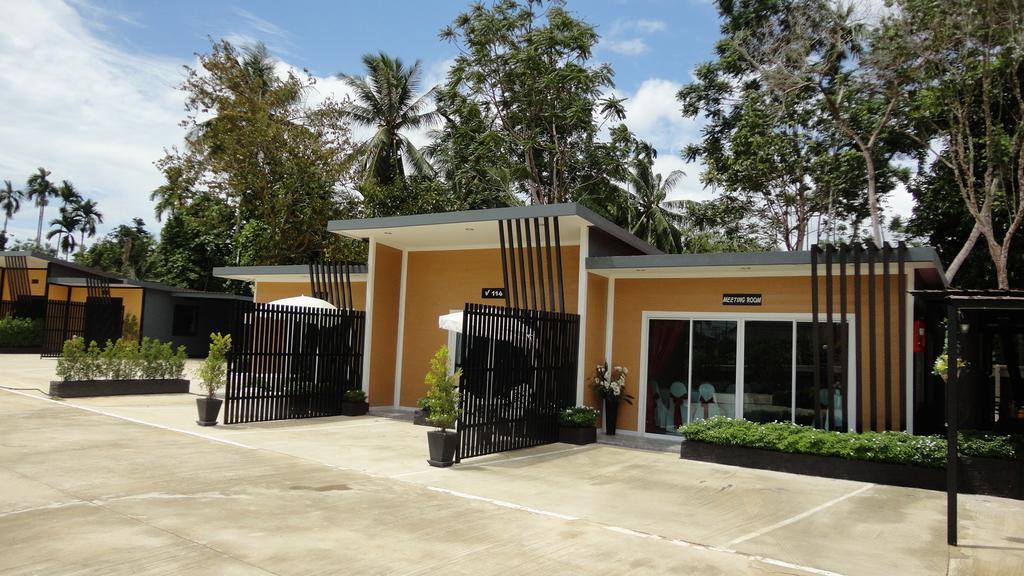 Resort Love You Resort Chumphon