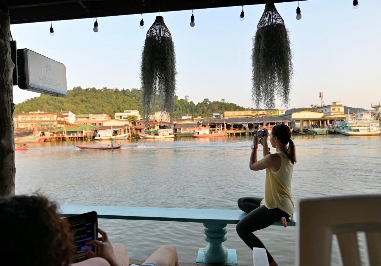 Rub Lom Chom Klong Homestay *