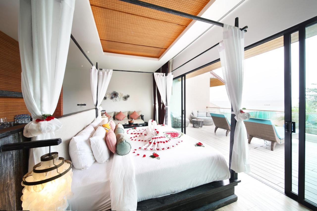 Ananya Hotel