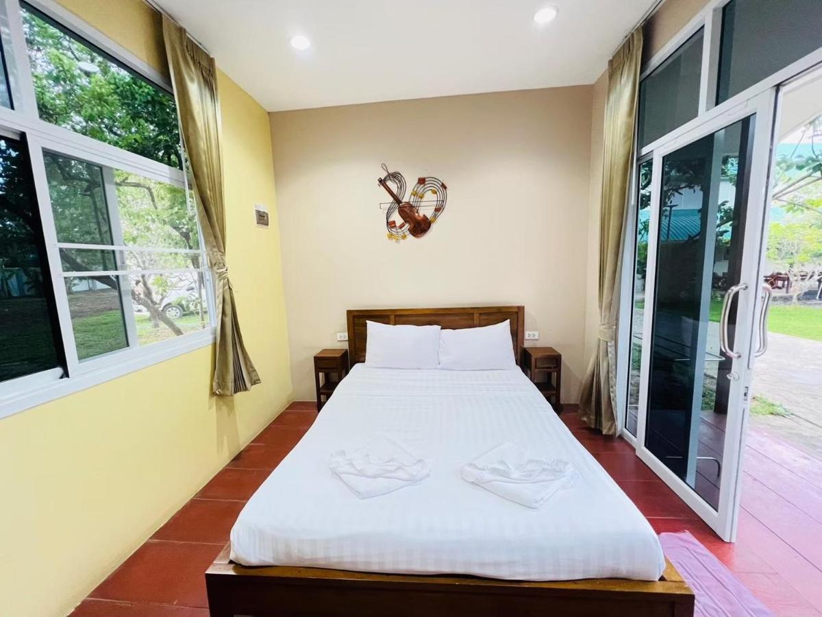 Baan Suan Khun Yaiy Hotel
