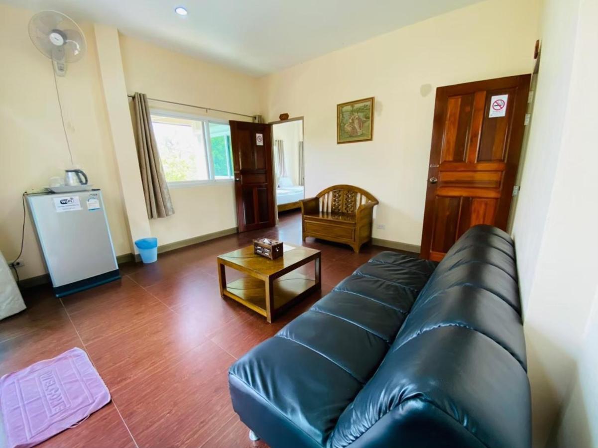 Baan Suan Khun Yaiy Hotel Ban Wang Takhrai