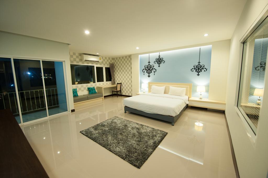 The Cozy Nest Boutique Rooms Bed & Breakfast Phayao