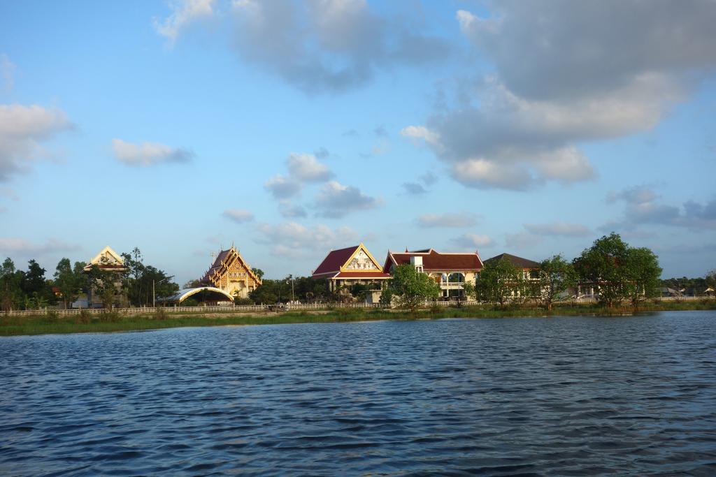 Ao Thai 4* Sathing Phra