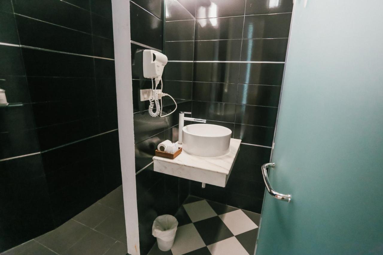 Hotel Phranang Place- Sha Extra