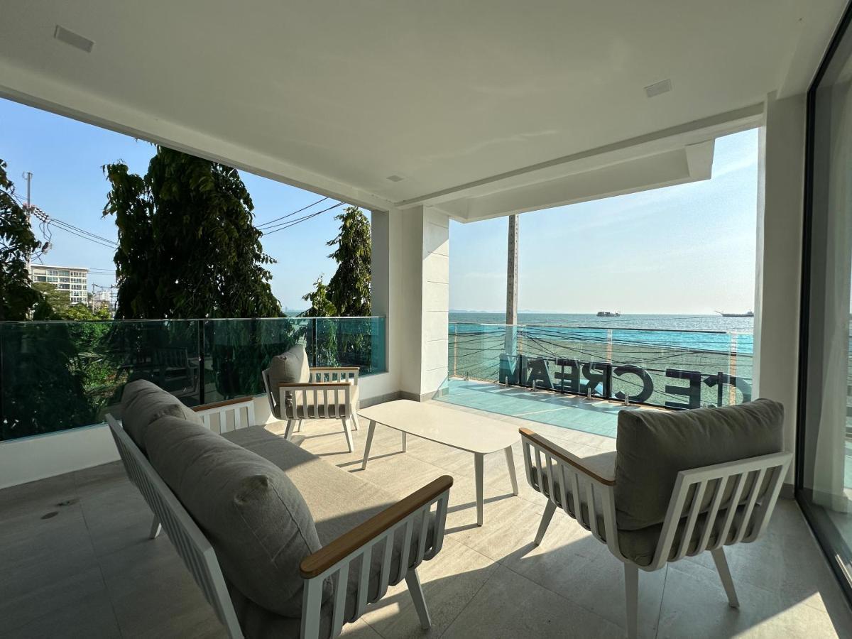 Stunning Beachfront View Luxurious 20 *
