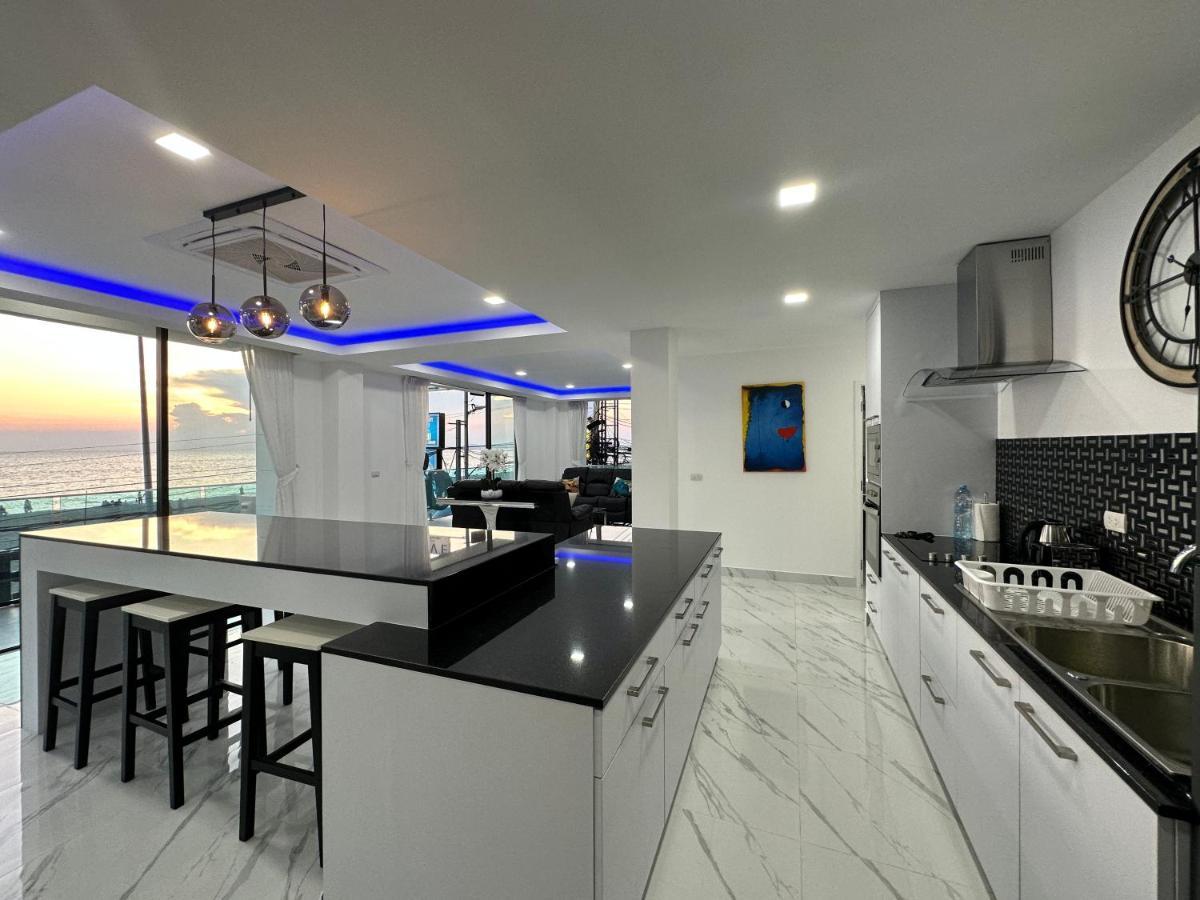 Stunning Beachfront View Luxurious 20 * Jomtien Beach