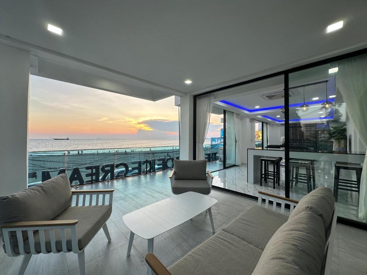 Apartment Stunning Beachfront View Luxurious 20