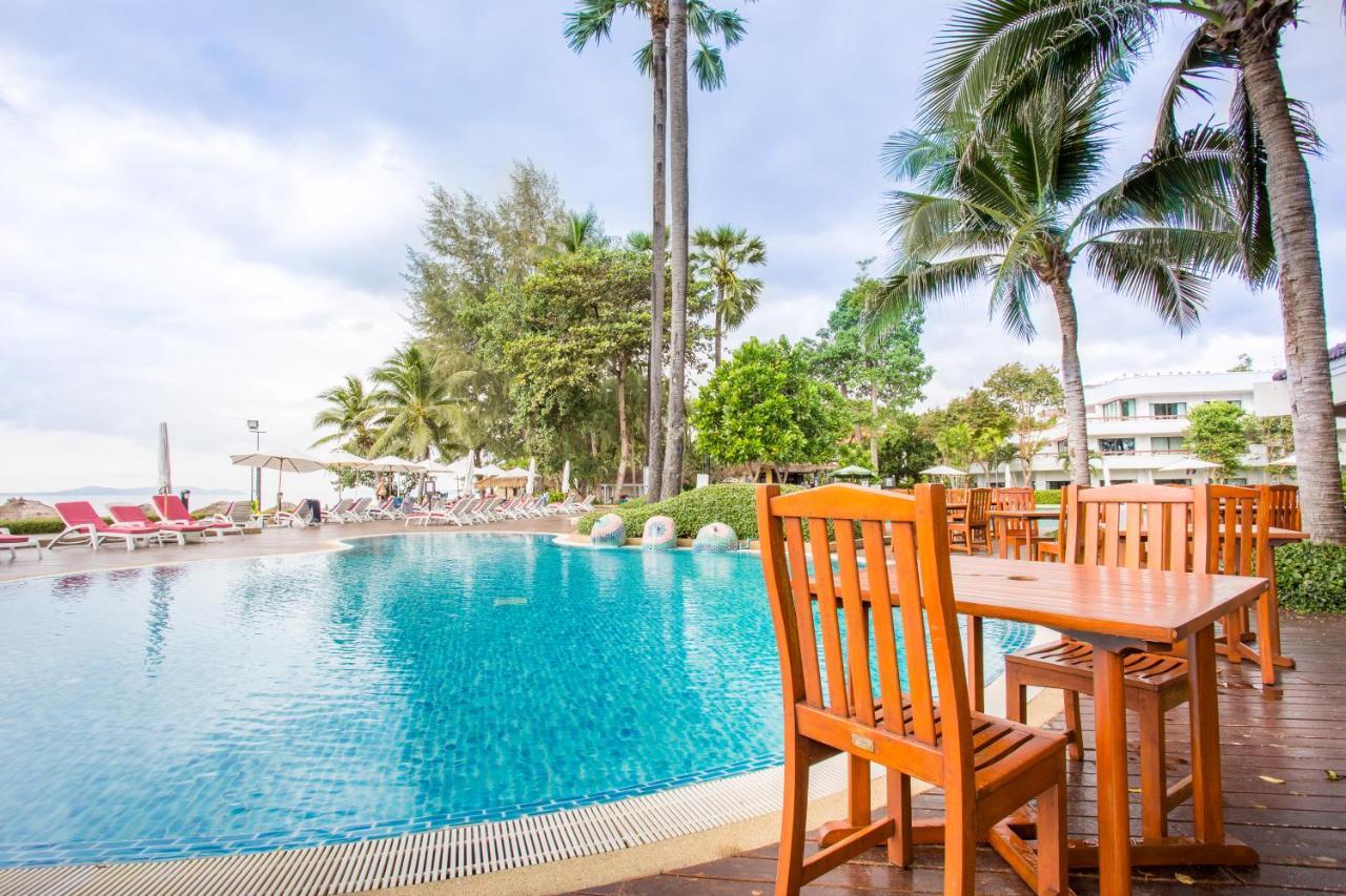 Novotel Rayong Rim Pae 4*