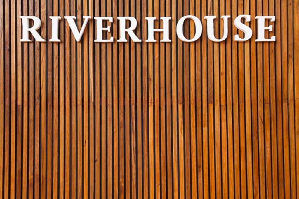 Riverhouse-the Teak House Mae Sariang