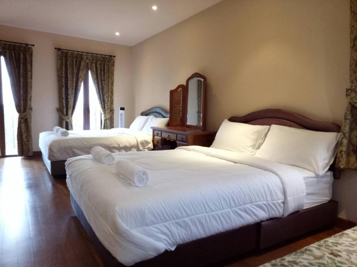 Private Pool & Golf - Toscana House Khaoyai 4 Bedrooms 10 Guests Holiday park Ban Rai Khlong Sai