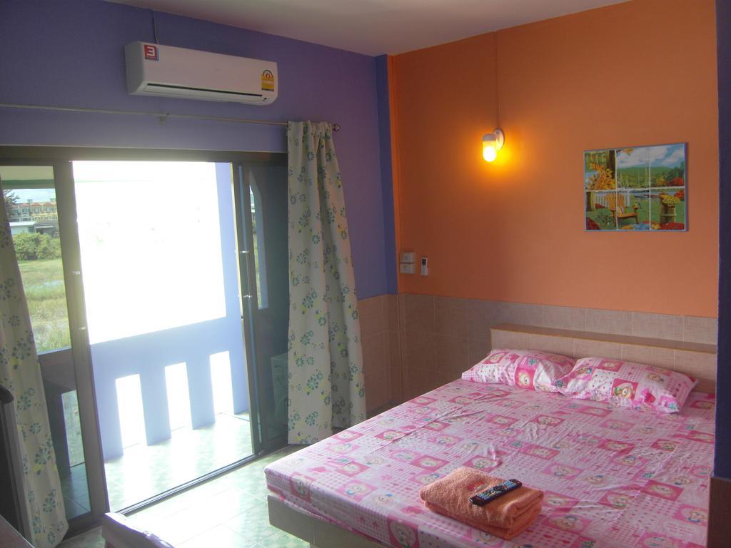 Guest house Ruengsrisiri *