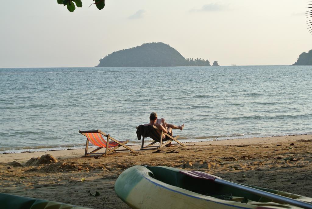Monkey Island Resort