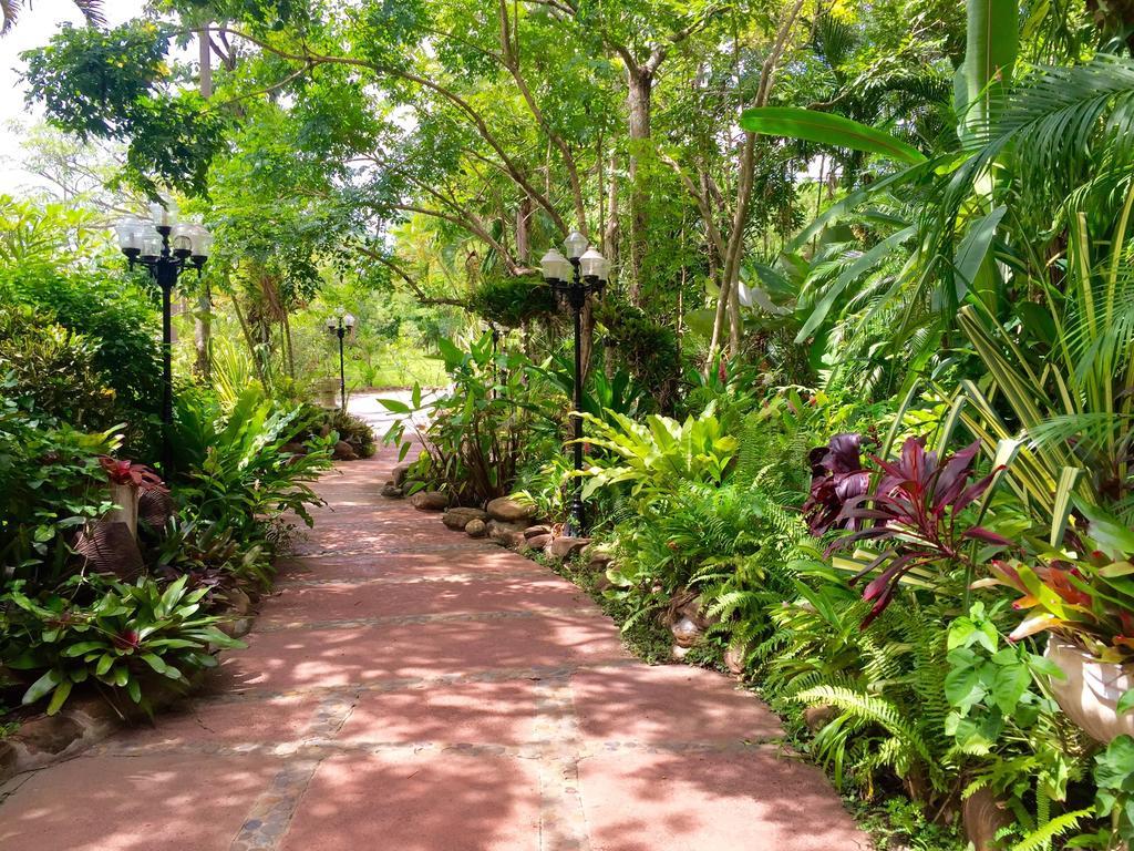 Phu Pha Nam Hotel 4*