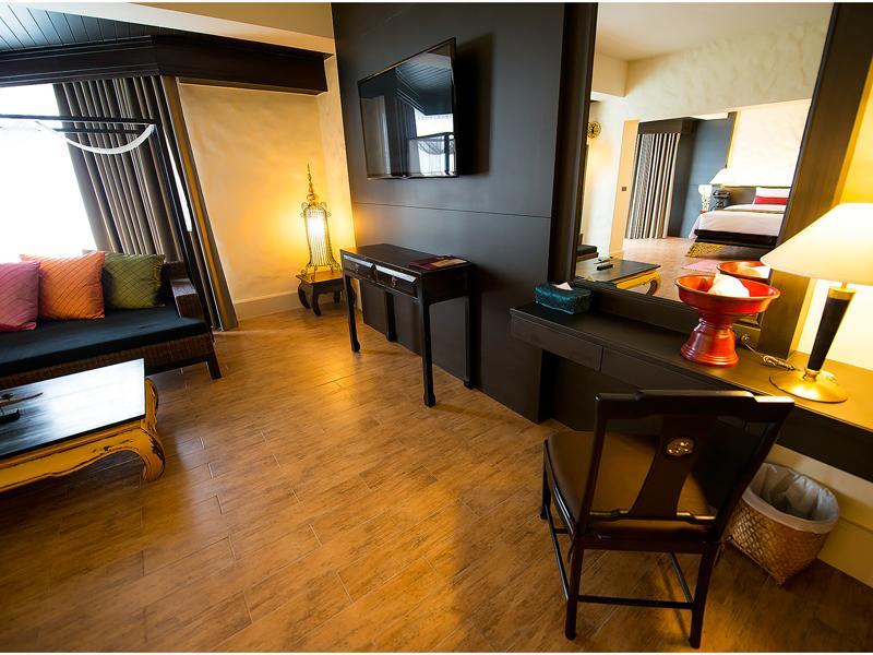Napalai Hotel 4*