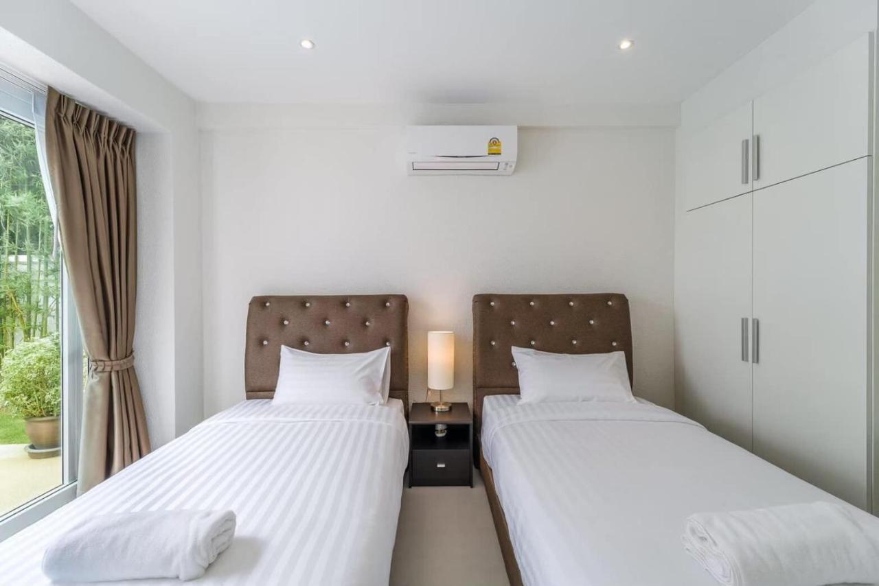 Villa Pool Pattaya H52 *
