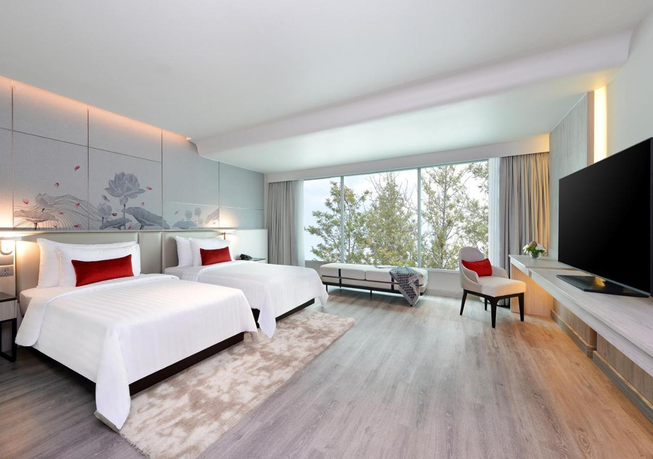 Centre Point Sukhumvit 10 Hotel