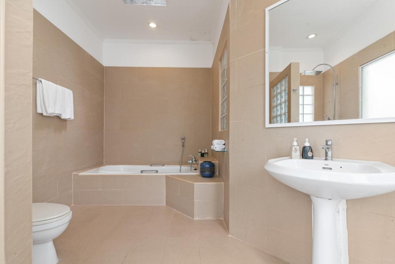 2br Baan Chanchai, Seconds To