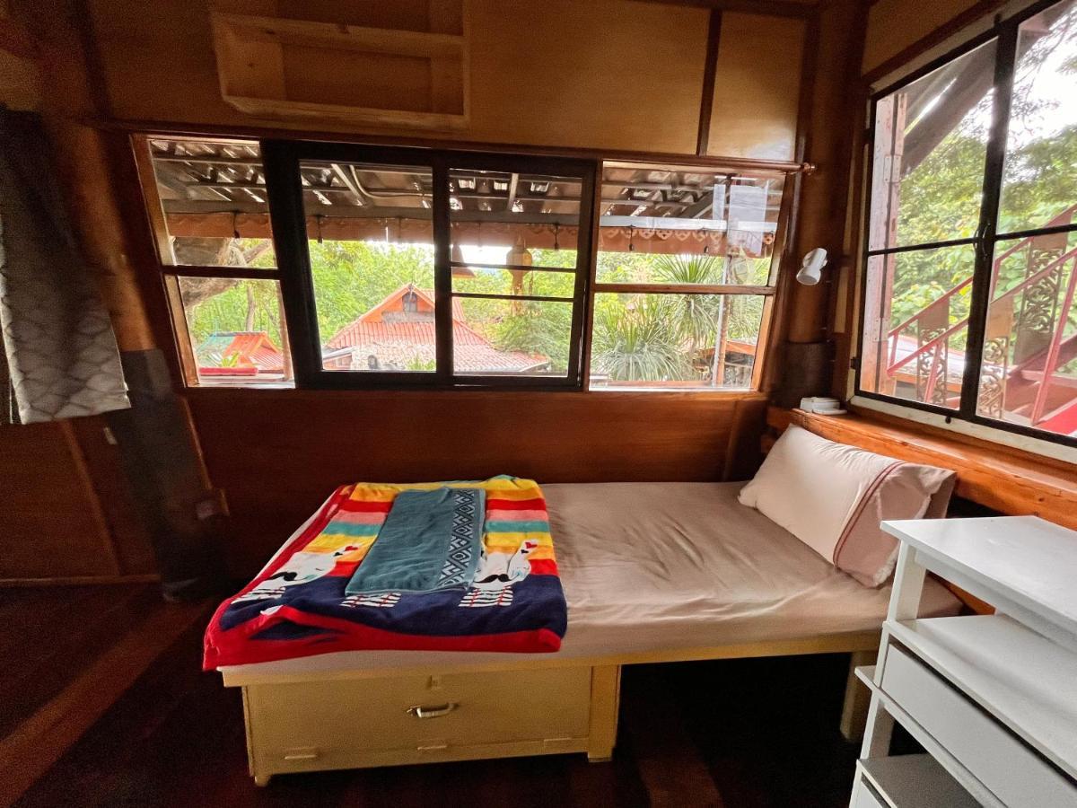 Good Life Dacha Wellness Homestay Pai