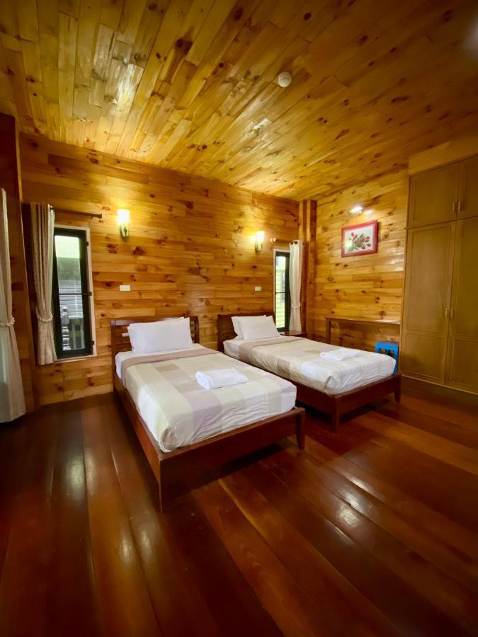 Baan Soontree Resort