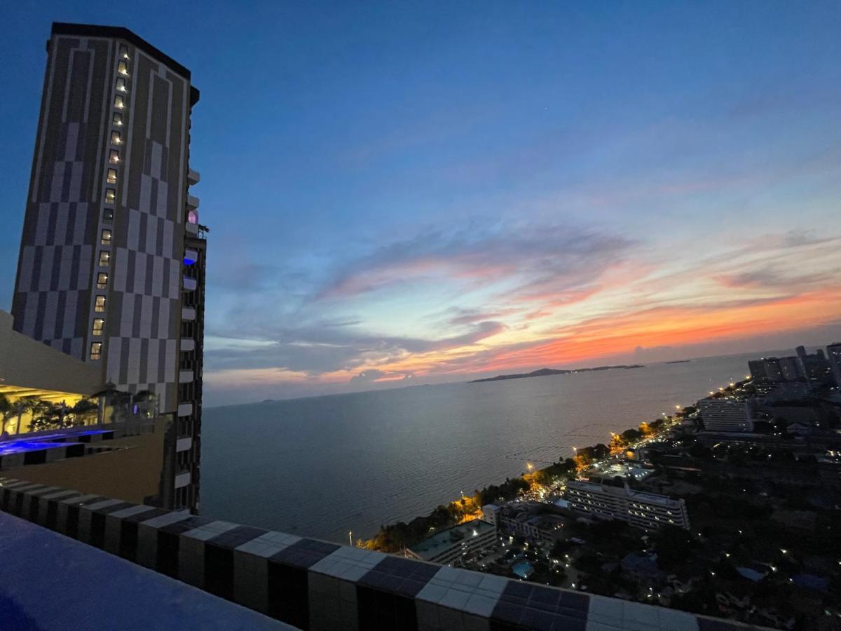 Copacabana High Floor Apartment Jomtien Beach