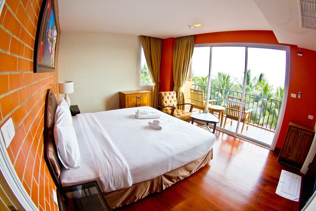 Hotel Coasta Bangsaen Si Racha