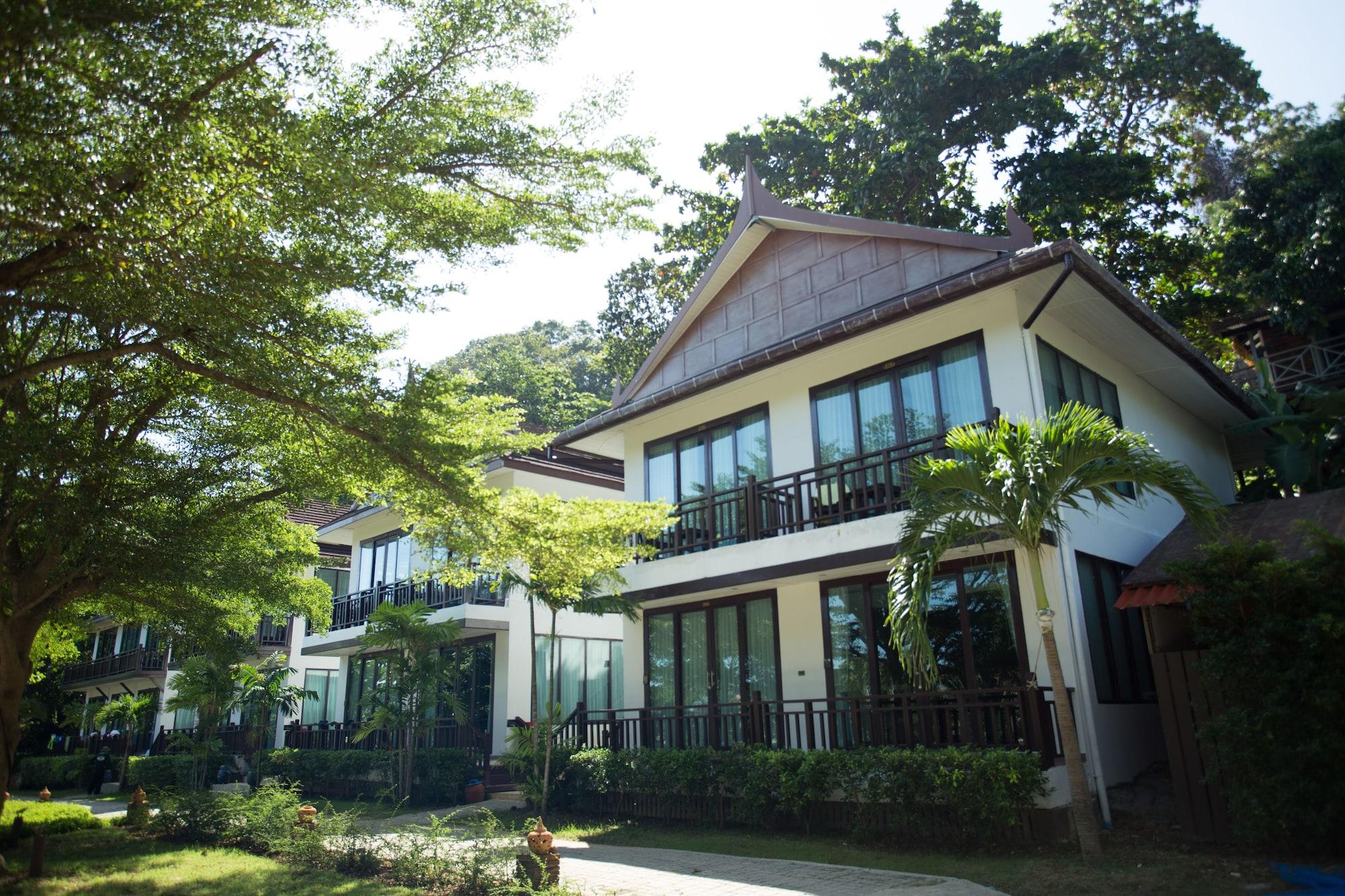 Phi Phi Erawan Palms 3*