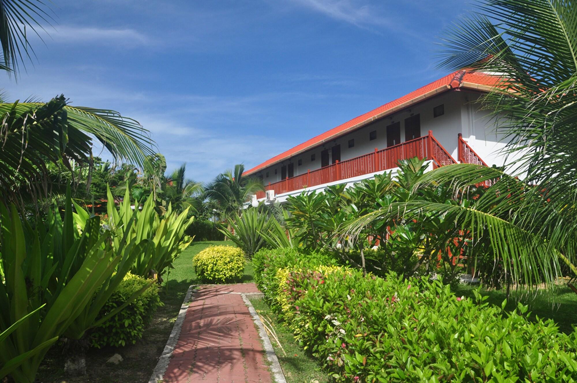 Phi Phi Erawan Palms 3*