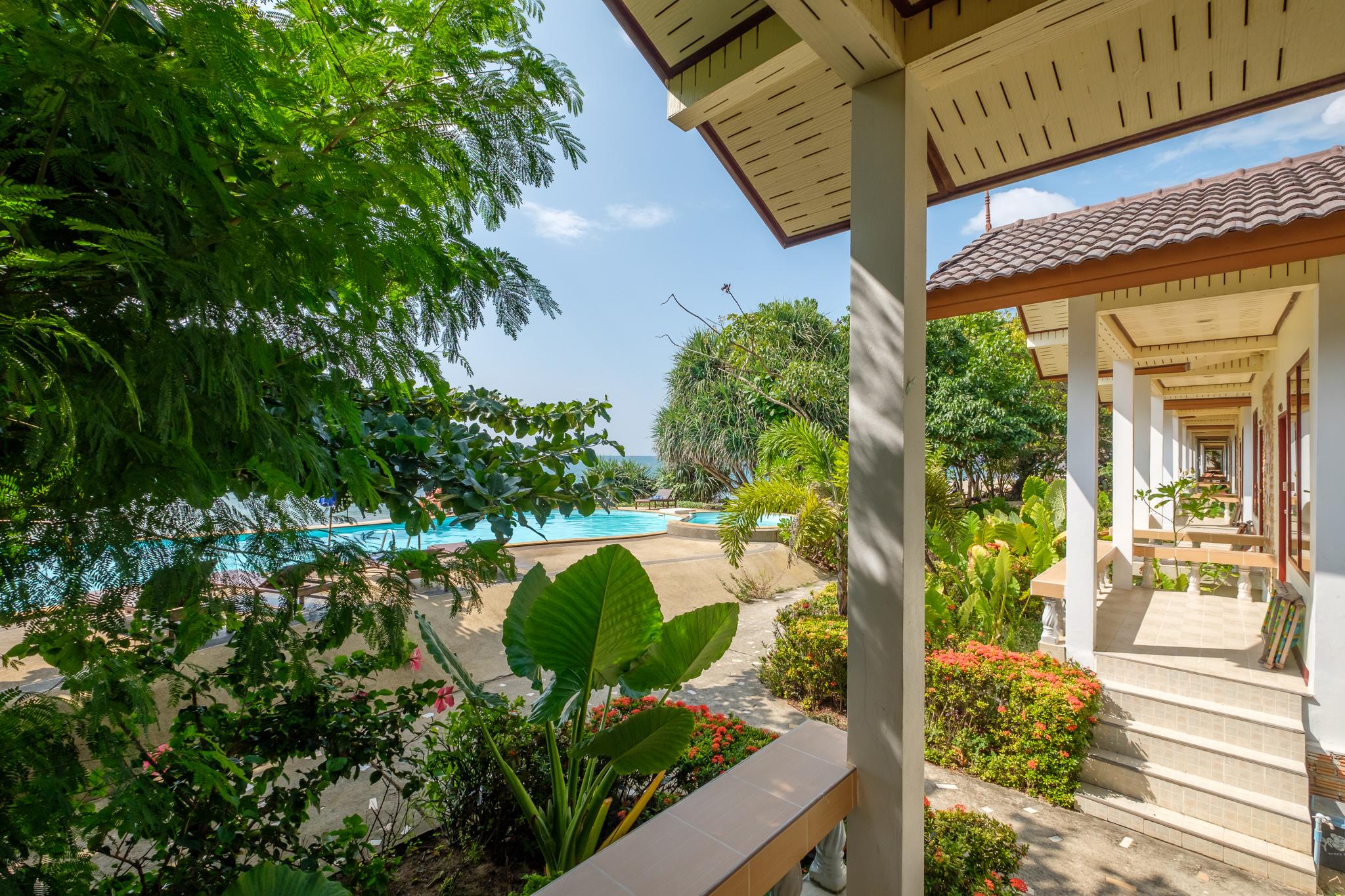 Amantra & Resort 3*