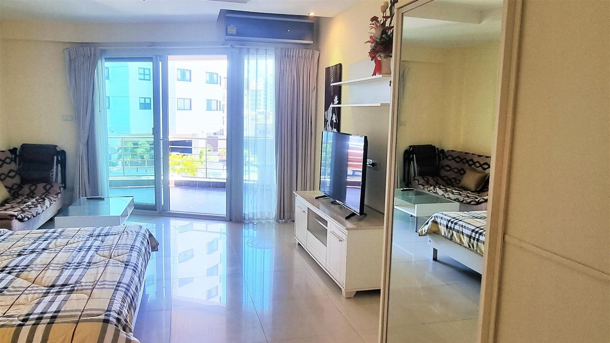 Plaza 3* Jomtien Beach