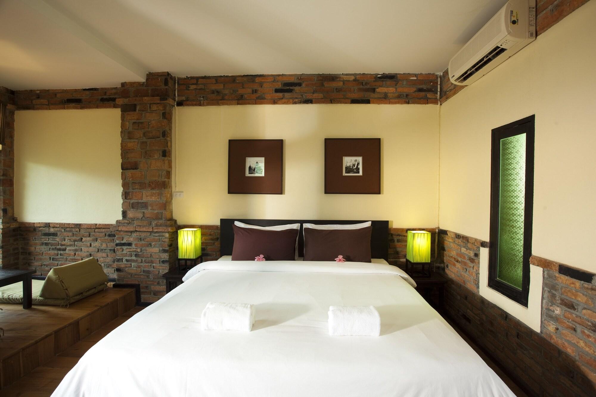 Motive Hotel 3*