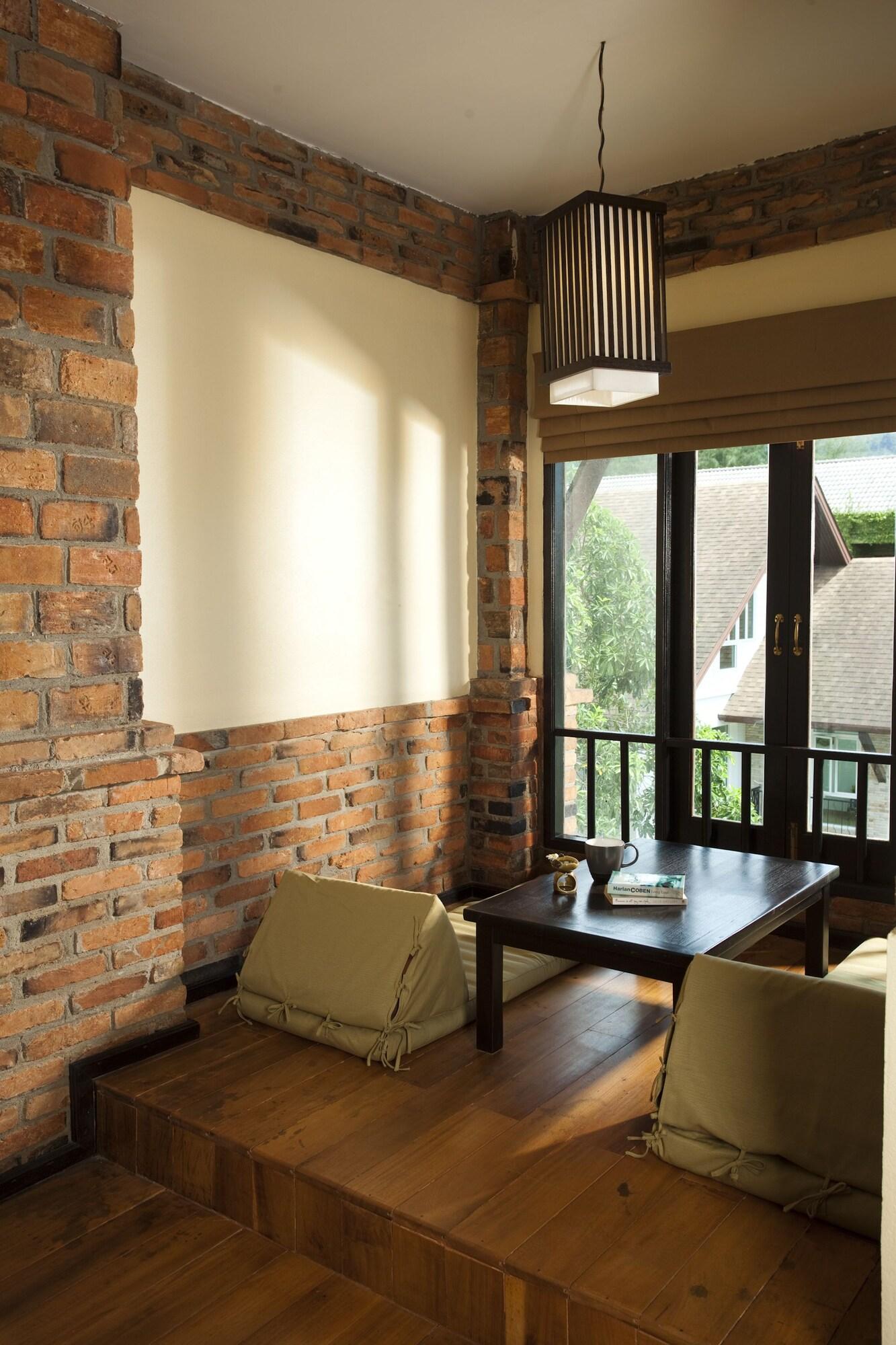 Motive Hotel