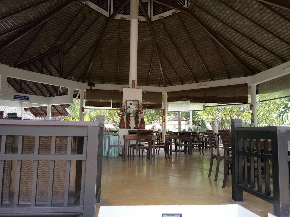 Resort Golden Pine Pran Buri