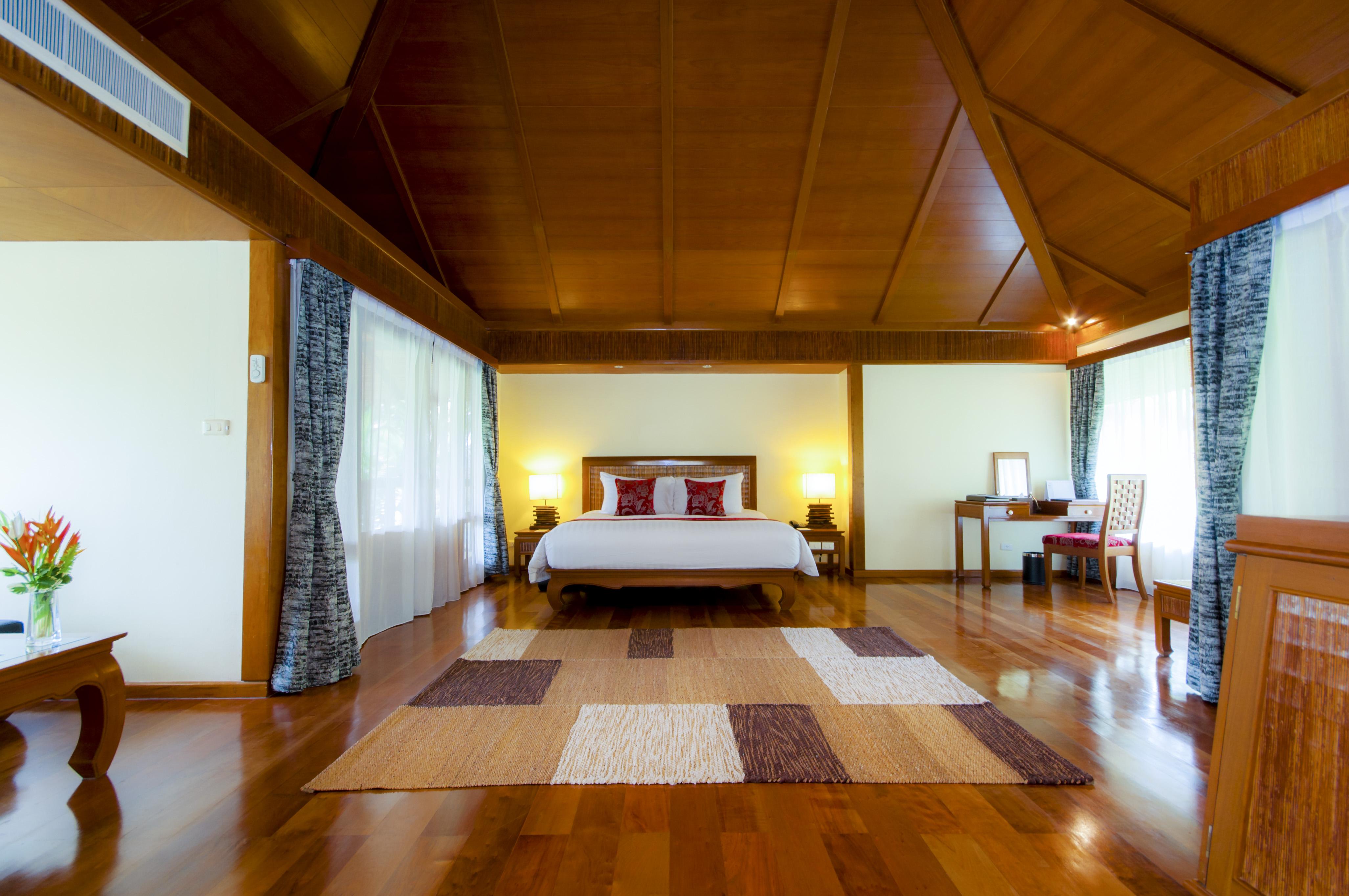 Centara Tropicana 4*