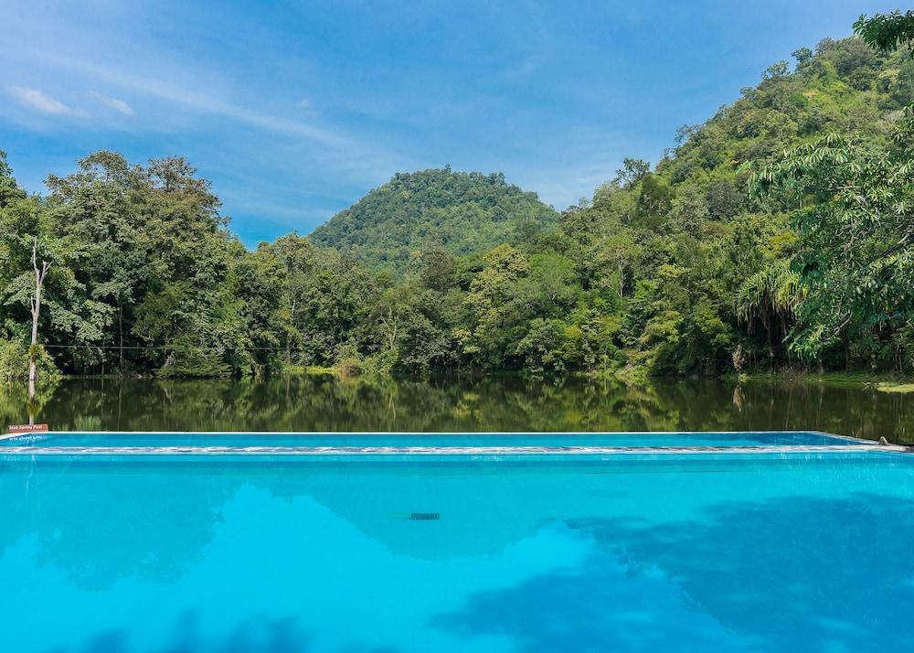 Resort Phutoey River Kwai Hotspring & Nature 4*