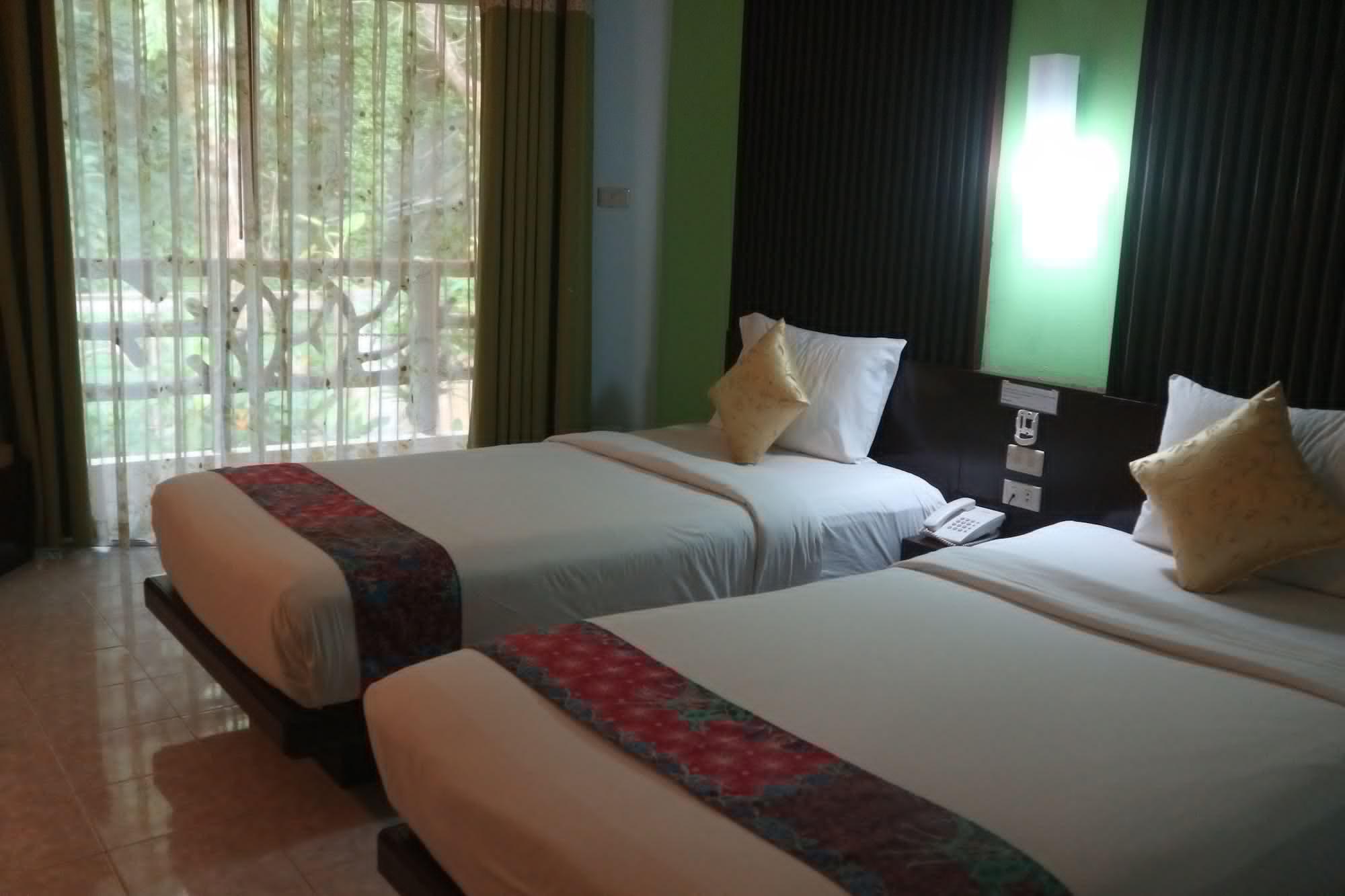 Anyavee Ban Ao Nang 3*