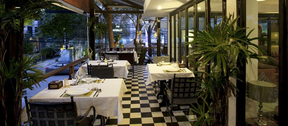 Pier 42 Boutique & 4* Chalong