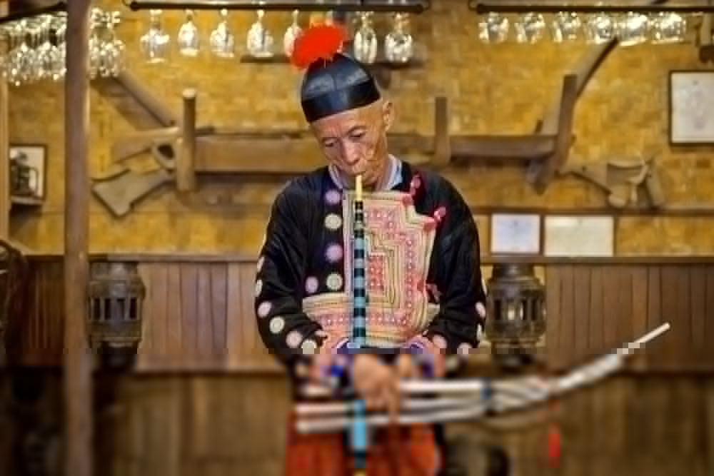 Lodge Hmong Hilltribe *