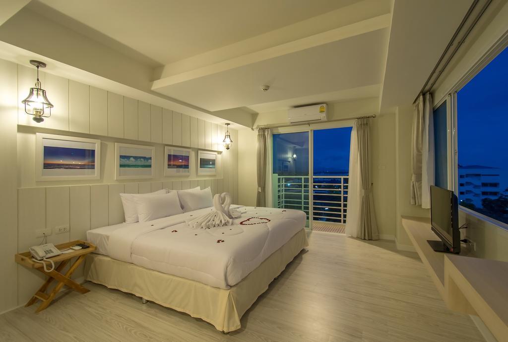 Prachuap Grand 3*