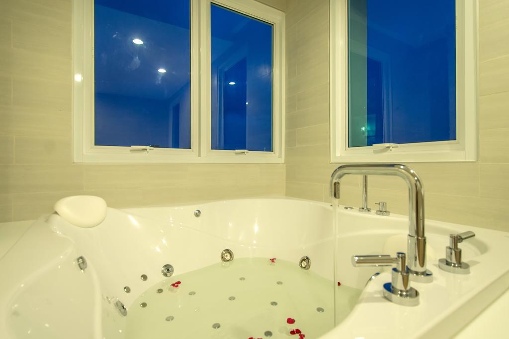 Prachuap Grand Hotel