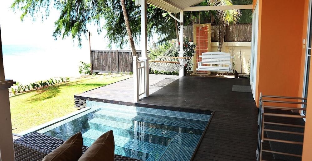 Nishaville Resort 5*