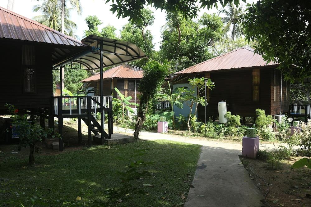 Anyavee Resort