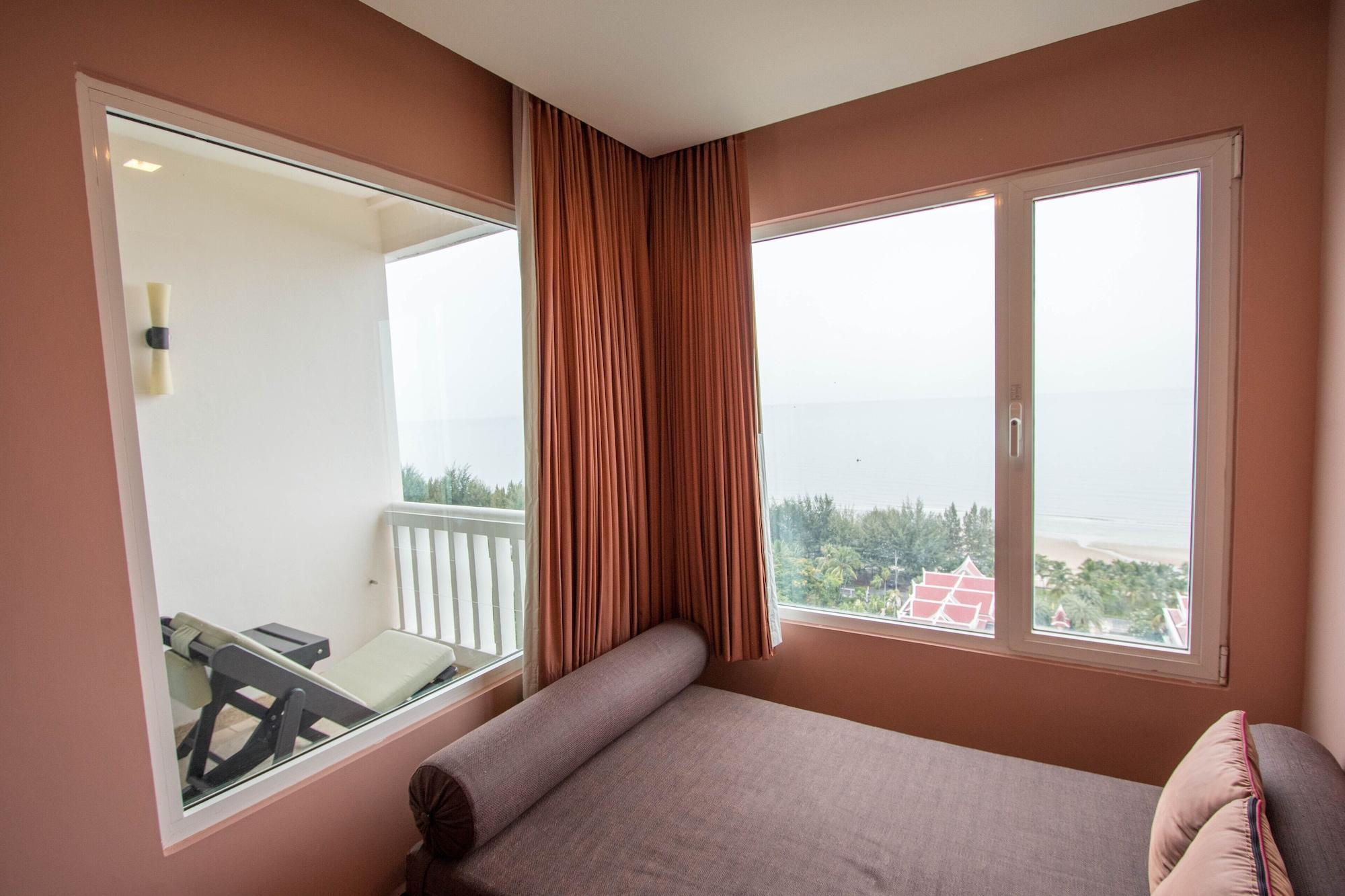 Resort Grand Pacific Sovereign & Cha-Am