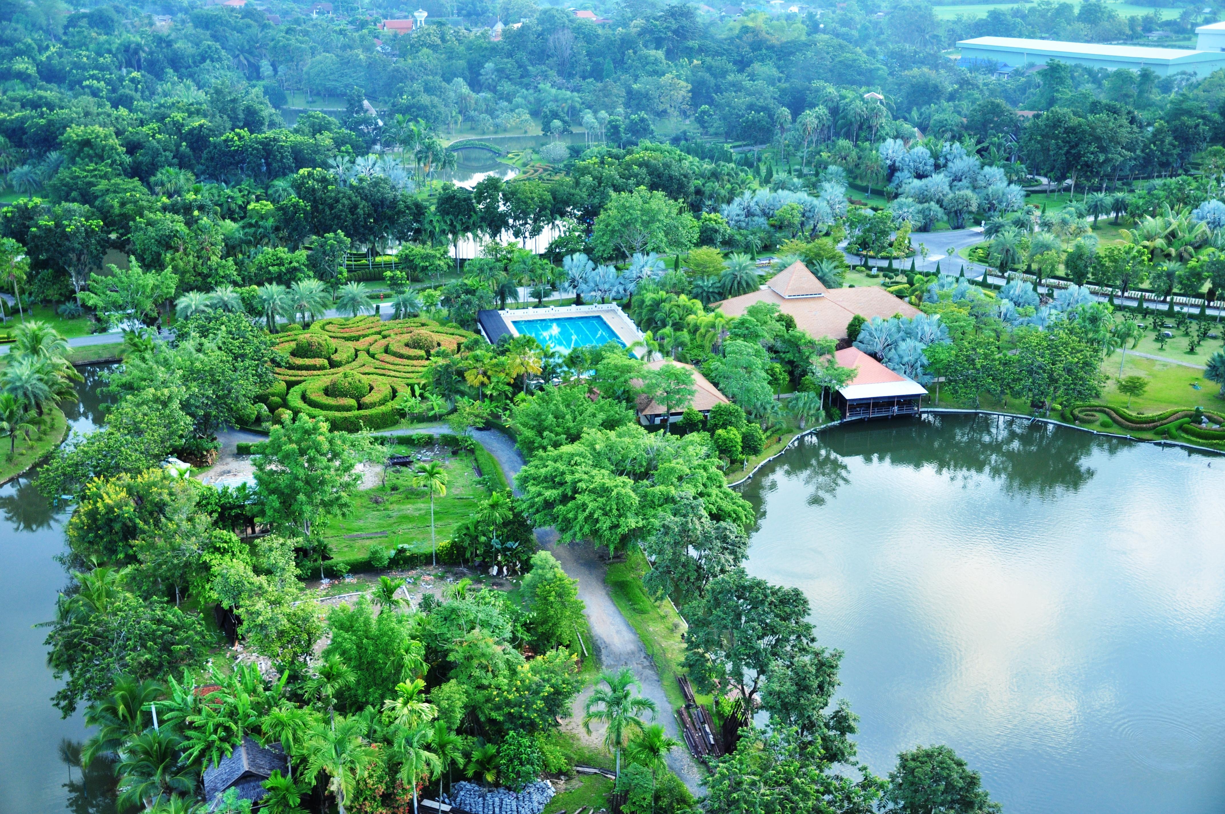 Horizon Village & Resort